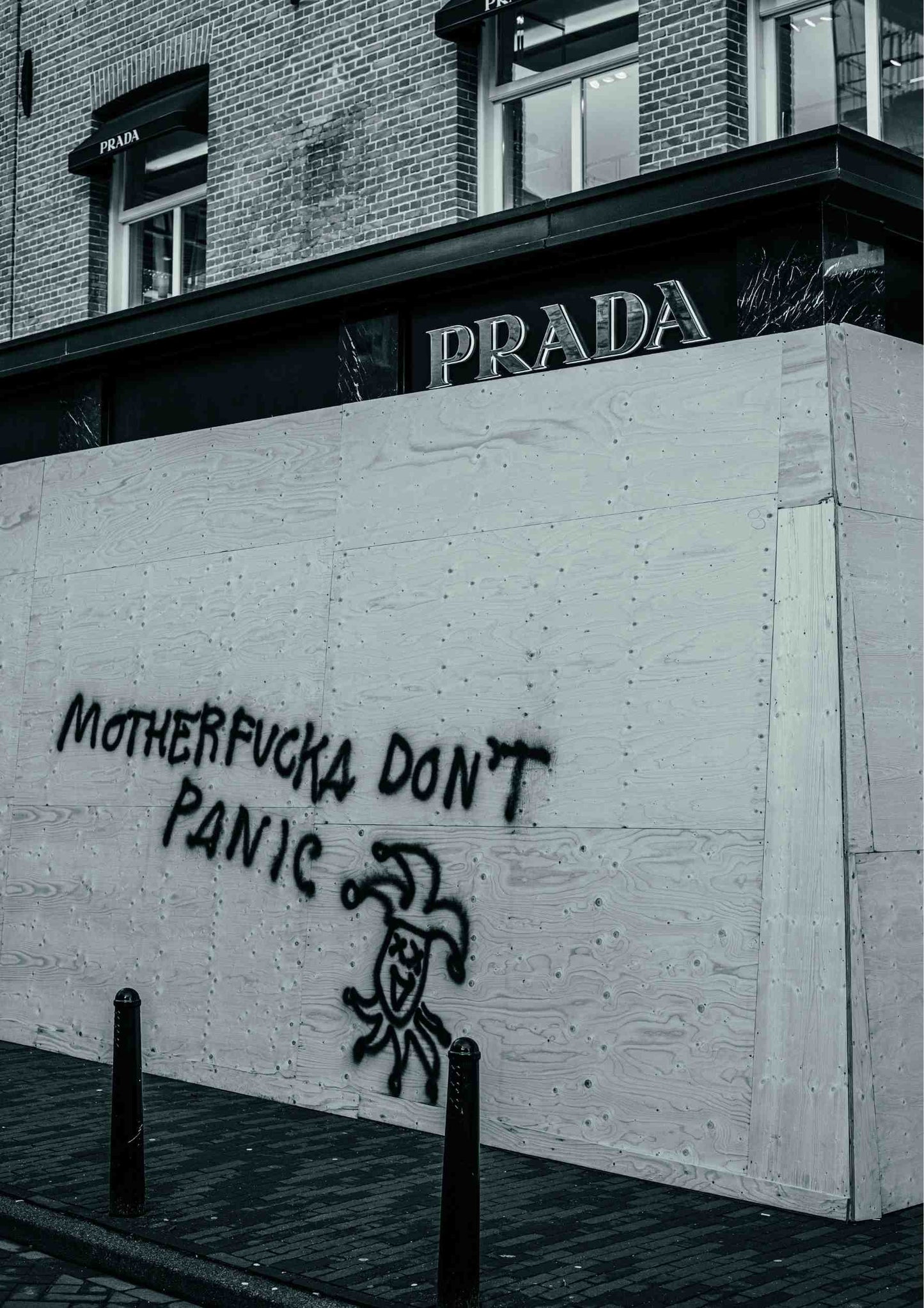 MOTH*R FUCKA DON'T PANIC